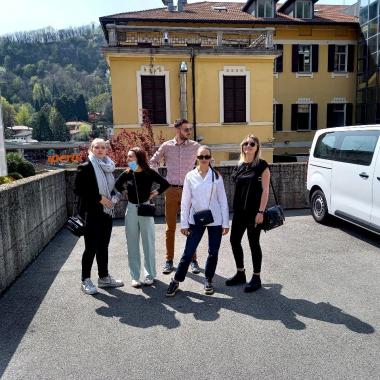 Cinq apprentis de l'IMT à Côme en Italie